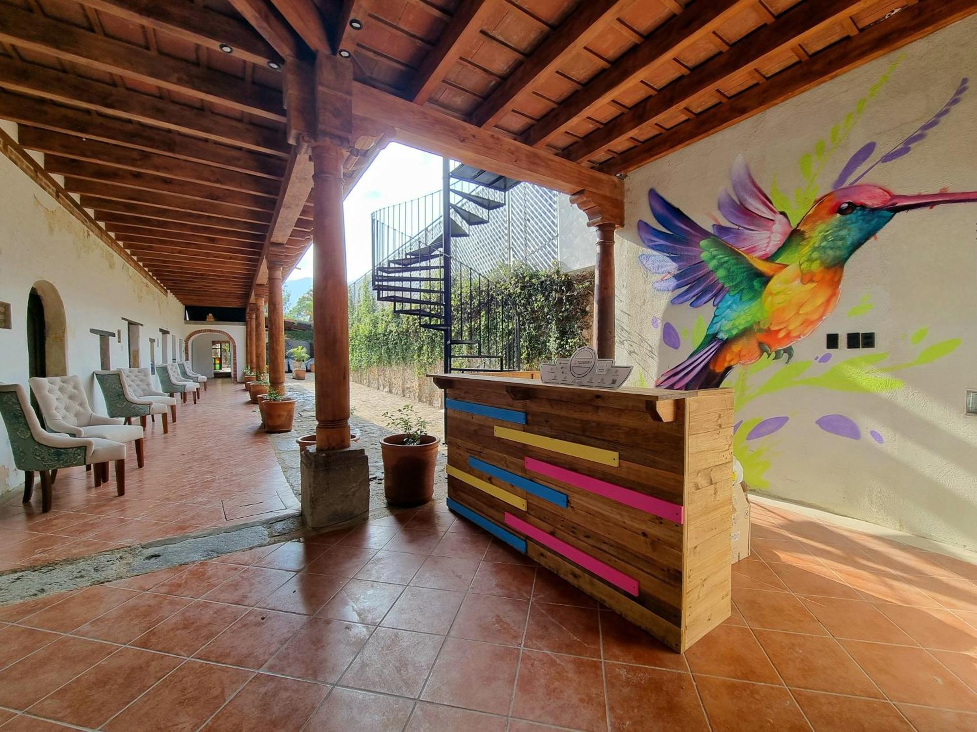 Central Hostel San Sebastian Antigua Esterno foto
